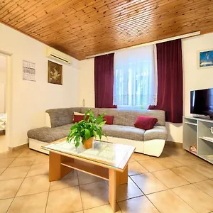 Marica Apartment