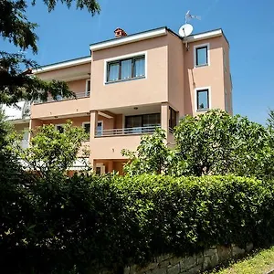 apartments-centener.in-istria.net/